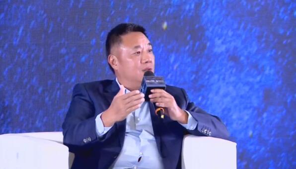 佳都科技董事长刘伟出席论坛圆桌会议，畅谈金融支持创新体系建设