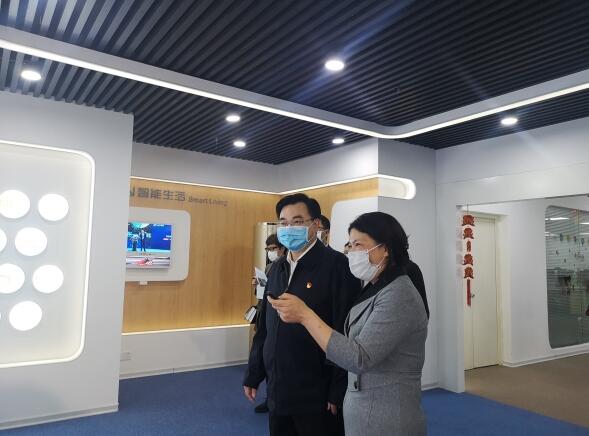 福建省委常委、厦门市委书记胡昌升一行莅临人工智能代表企业—瑞为技术调研