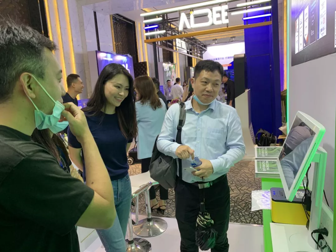 瑞为星汉智慧商业操作系统展会风采-1