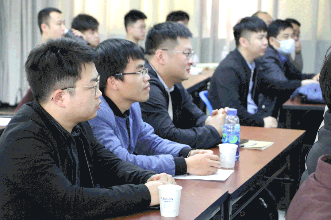 需求讨论、竞品讨论、各区域年度规划