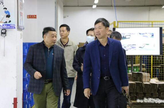 立林将不负各政府领导的期许