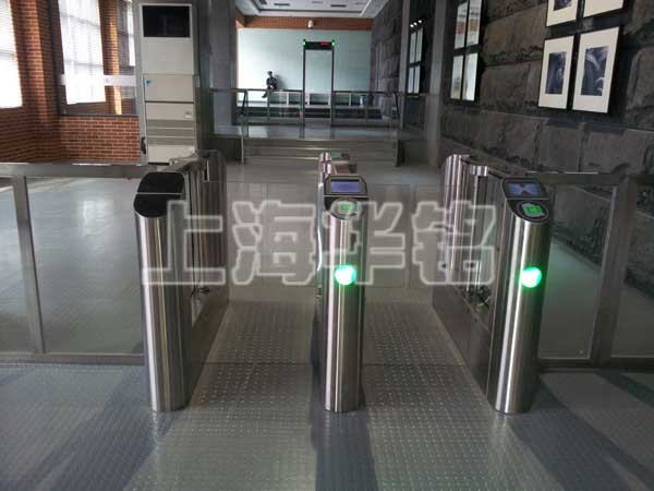上海科技网通道闸案例 - 中出网-智能出入口门户