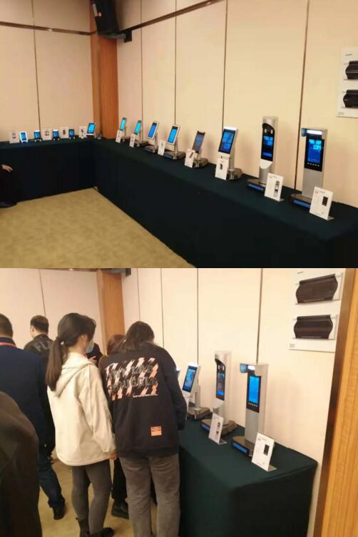 芊熠旗下一系列动态人脸门禁产品展示