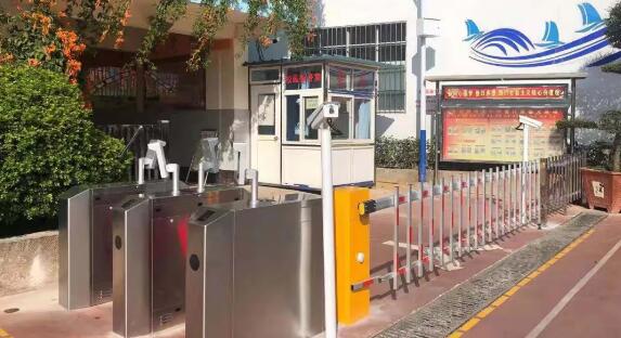 多个学校部署芊熠人脸识别终端