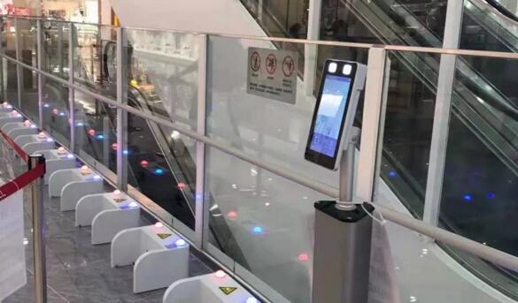 广州某商超通过部署芊熠动态人脸识别终端升级了童车租借系统