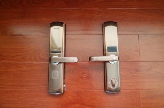 亚太天能T109高端指纹锁评测