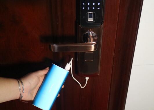 可以应急用充电宝