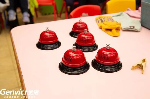 金溢公益行之关爱听障儿童