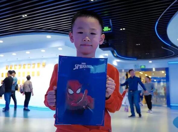 最喜欢的蜘蛛侠！不不不，我要假装淡定......