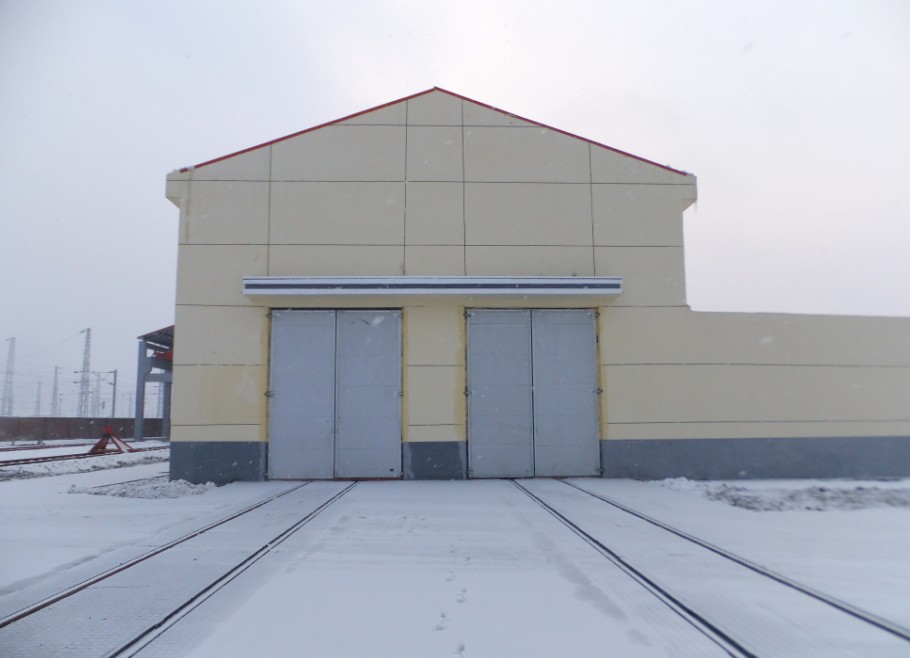 哈西动车组火车头车库门案例 - 中出网-智能出入口与停车充电门户