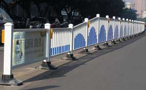 道路隔離護欄3