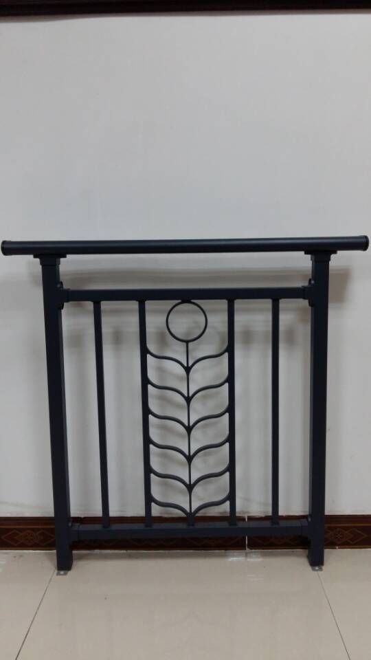 陽臺(tái)護(hù)欄