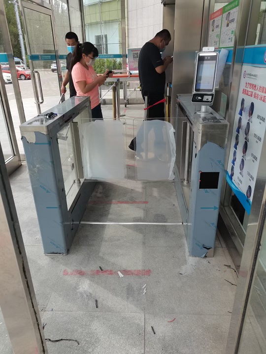 健康碼核驗(yàn)閘機(jī)
