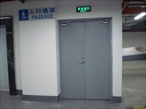 鋼質防火門